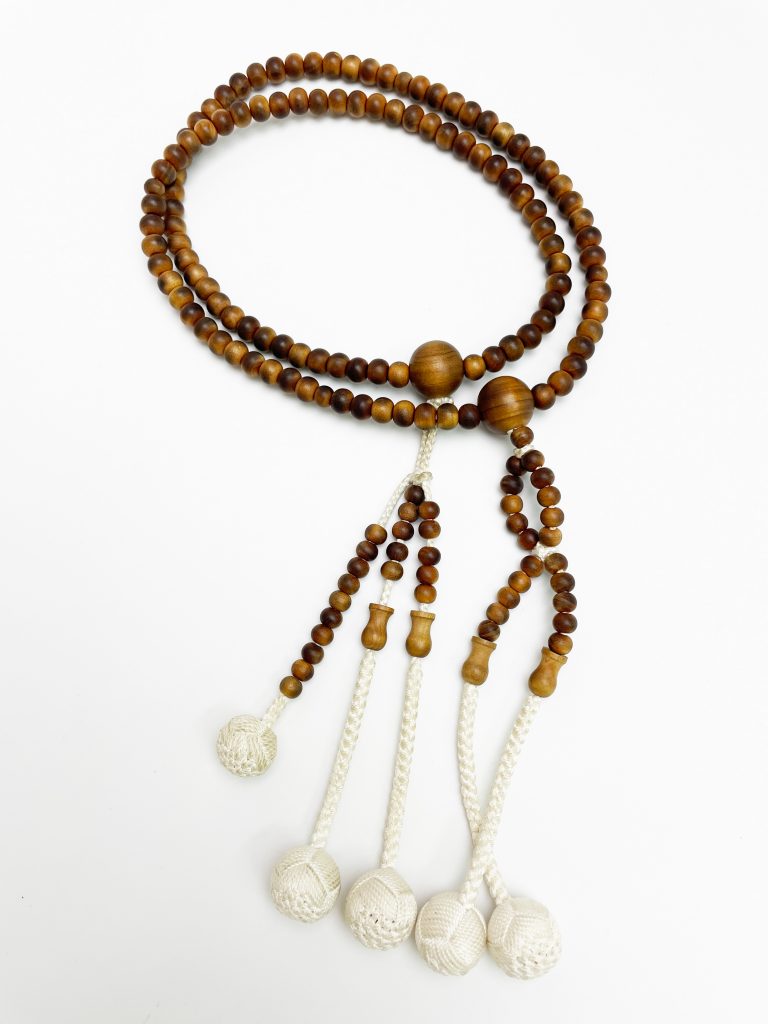 題目1万遍体験519回:島さんが使っている白檀の念珠はこれです！